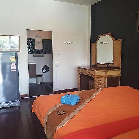The Corner Transit Hostel Самуи Экстерьер фото