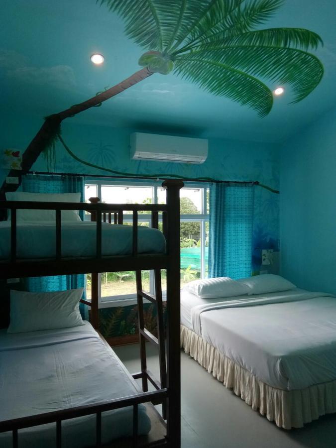 The Corner Transit Hostel Самуи Экстерьер фото