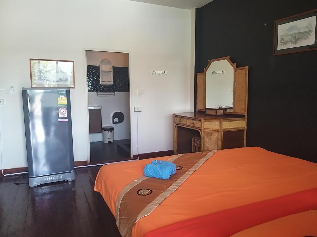 The Corner Transit Hostel Самуи Экстерьер фото