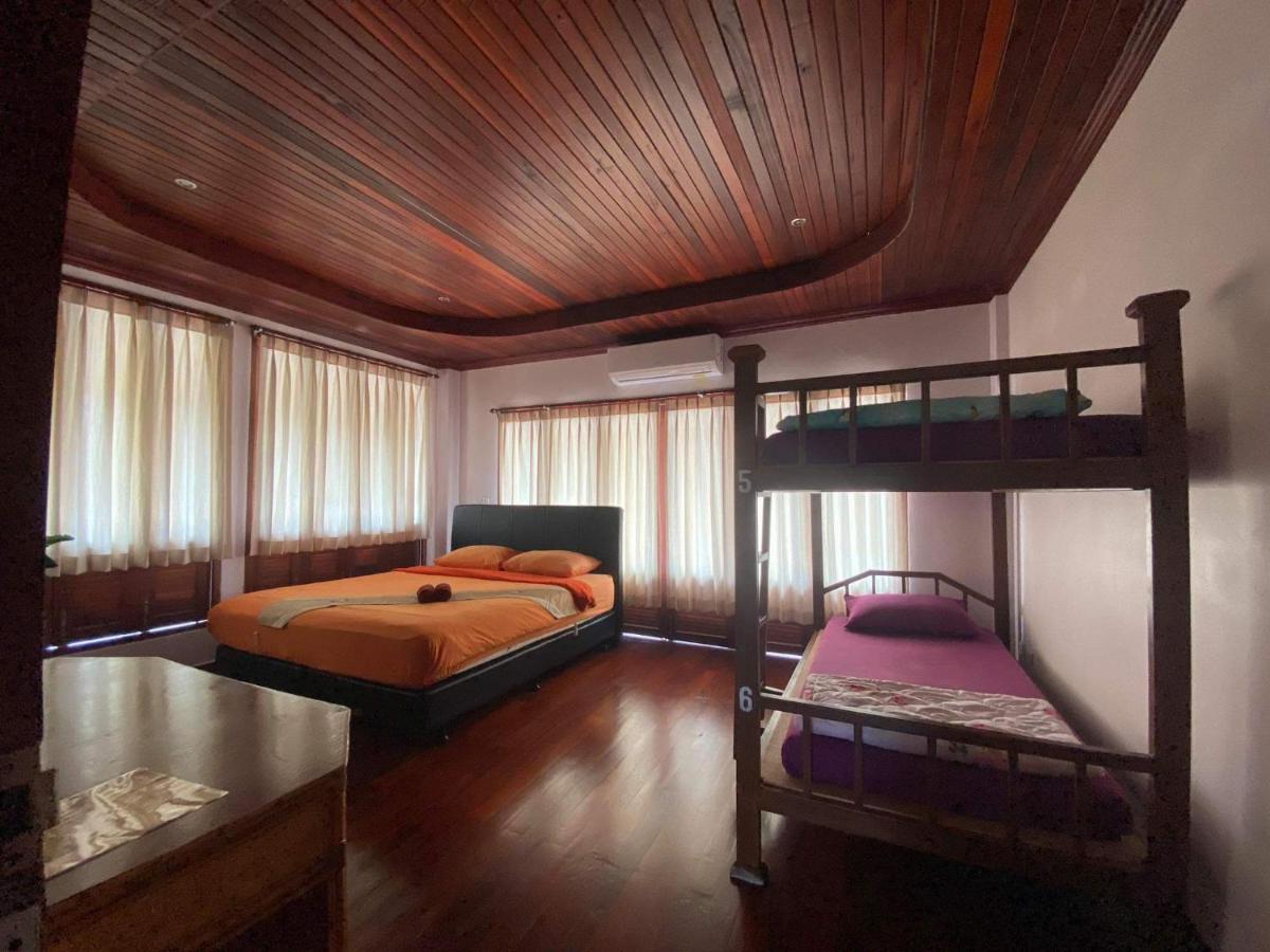 The Corner Transit Hostel Самуи Экстерьер фото